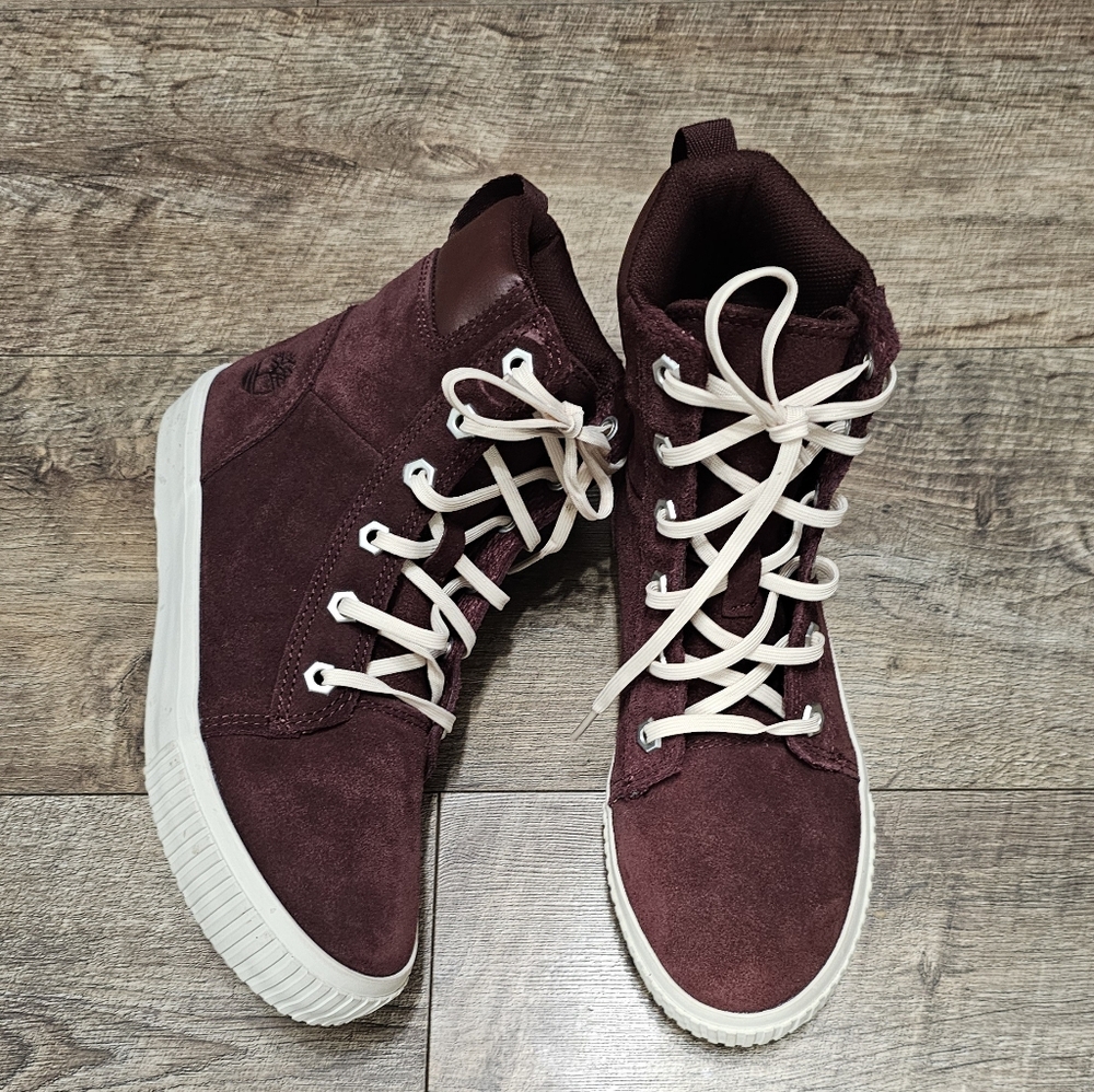 Do Not Buy Timberland  High-Top Sneakers women's size 5.5